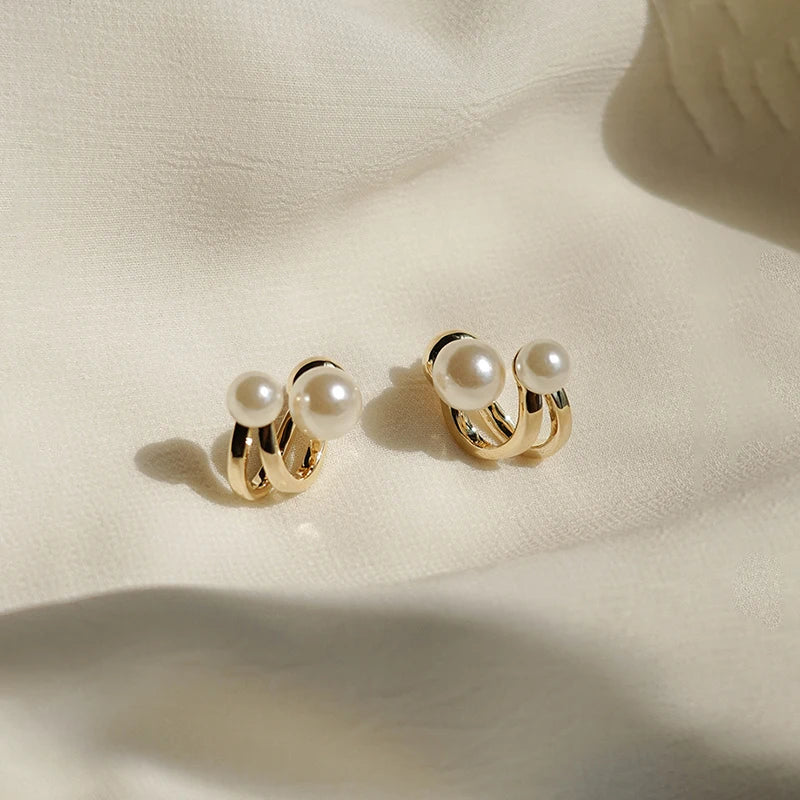 Retro Luxury Pearl Stud Earrings