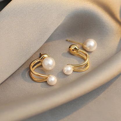 Retro Luxury Pearl Stud Earrings