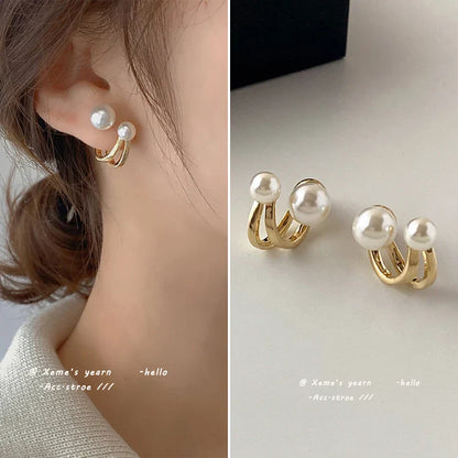 Retro Luxury Pearl Stud Earrings