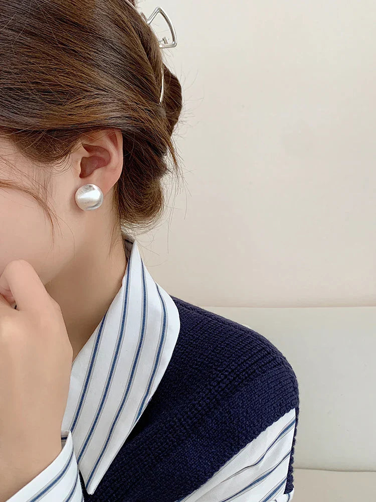 Luxurious Simple Brushed Frosted Metal Semicircle Earrings