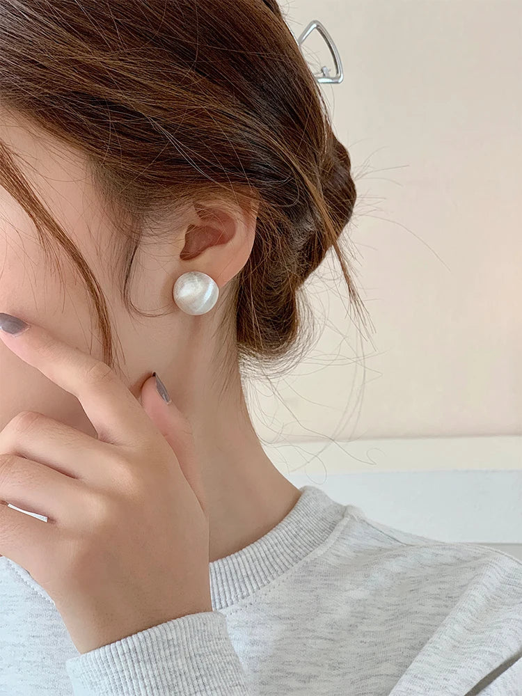 Luxurious Simple Brushed Frosted Metal Semicircle Earrings