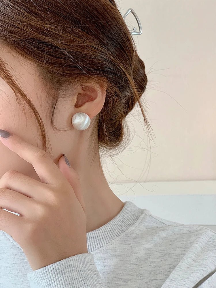 Luxurious Simple Brushed Frosted Metal Semicircle Earrings - DROVA
