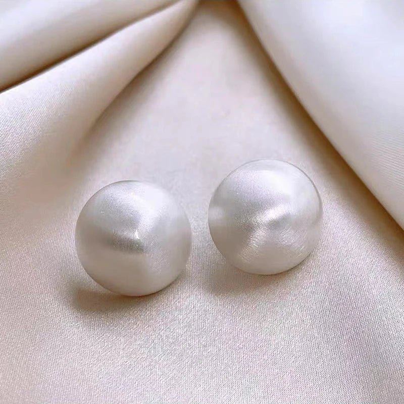 Luxurious Simple Brushed Frosted Metal Semicircle Earrings - DROVA
